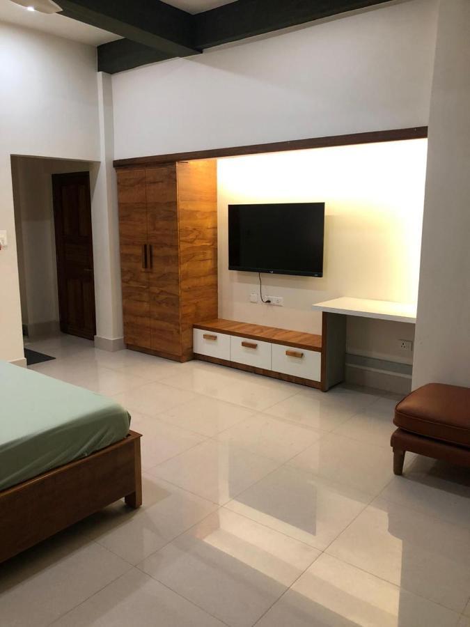 Dakini House Hotel สิริกุรี ภายนอก รูปภาพ