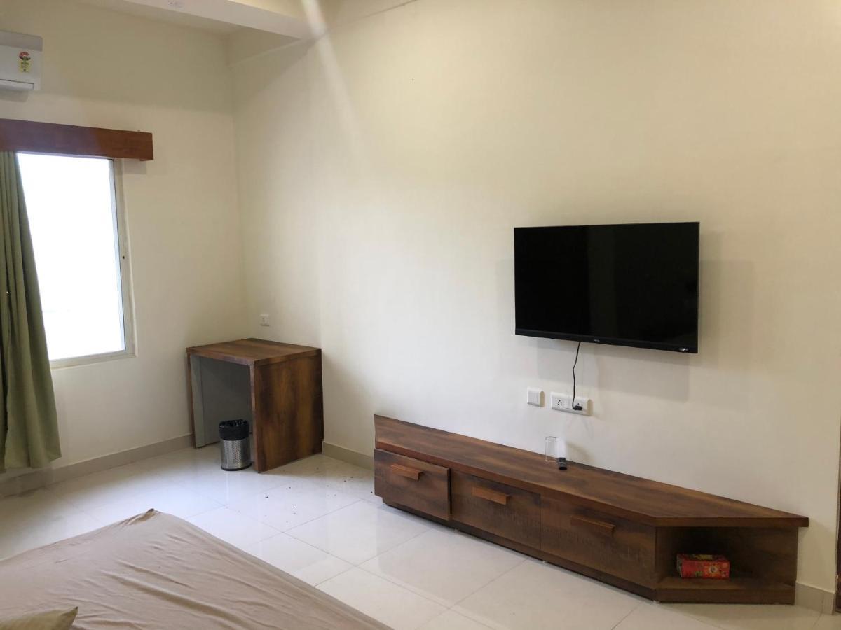 Dakini House Hotel สิริกุรี ภายนอก รูปภาพ